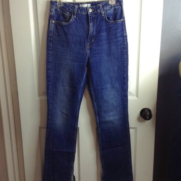 Zara Mom Jeans; "8", Medium wash, eclectic Mom, Split leg at ankle, Hippie Chic - Picture 1 of 5